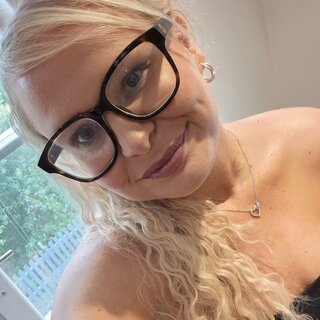 PeachyEnglishBlond